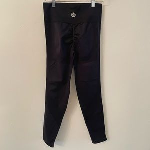 Booty Scrunch leggings, black, reflective logo